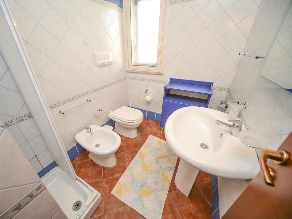 Villa Torre Roccella 坎波菲利斯·迪·罗切 外观 照片