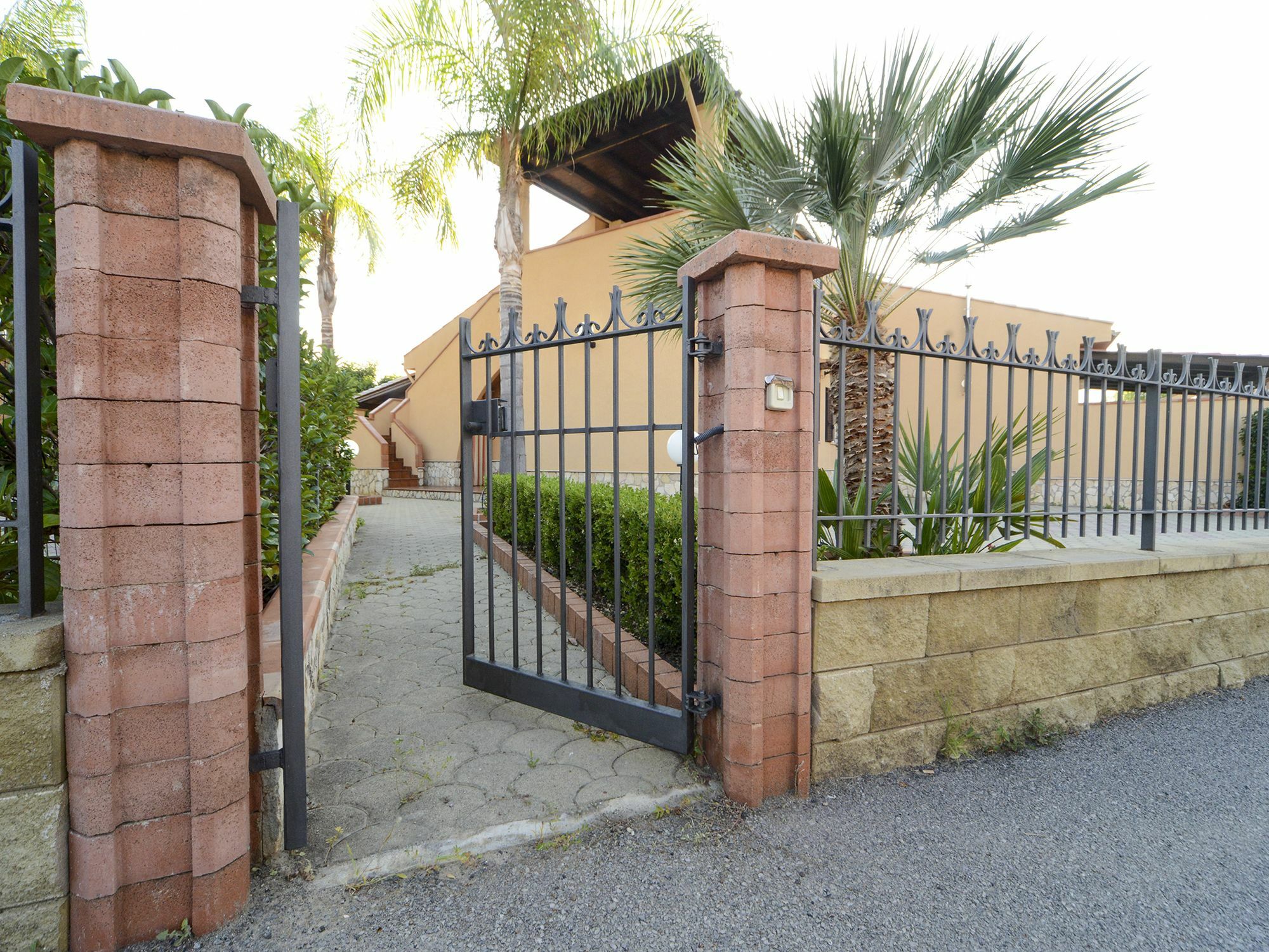Villa Torre Roccella 坎波菲利斯·迪·罗切 外观 照片